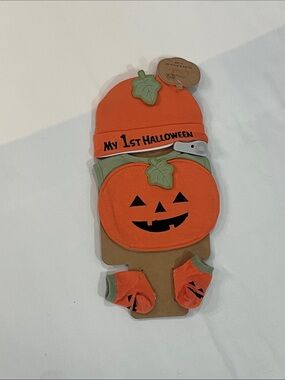 Orange Pumpkin 3-Piece Halloween Set with Green Leaf Accents for babies 0-12 m